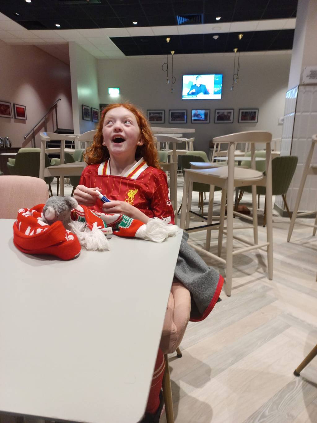 Walking out with the reds. Every Fans&nbsp;dream!💭⚽